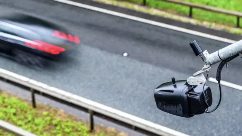 Telcamera per la sicurezza stradale dall'intelligenza ... artificiale