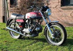 Ducati GT750 d'epoca