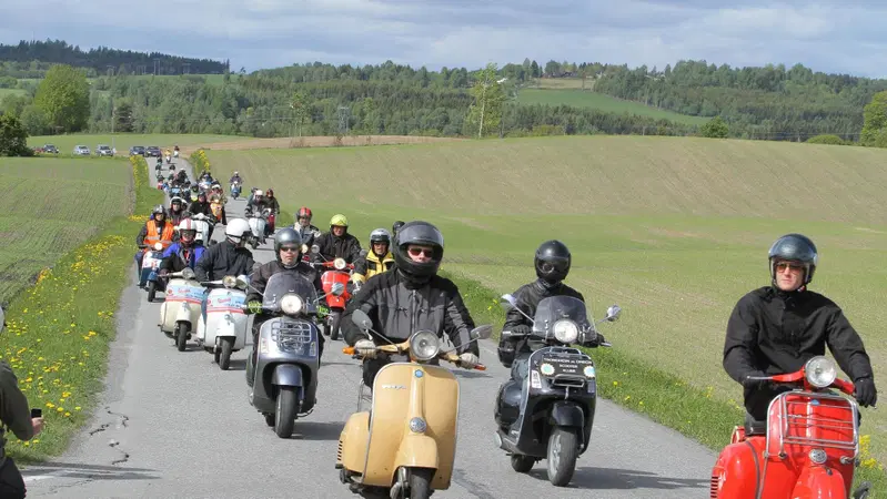 Vespa World Days 2024: quattro giorni di festa a Pontedera (Pisa), attesi migliaia di vespisti, tutto quello che c'&egrave; da sapere