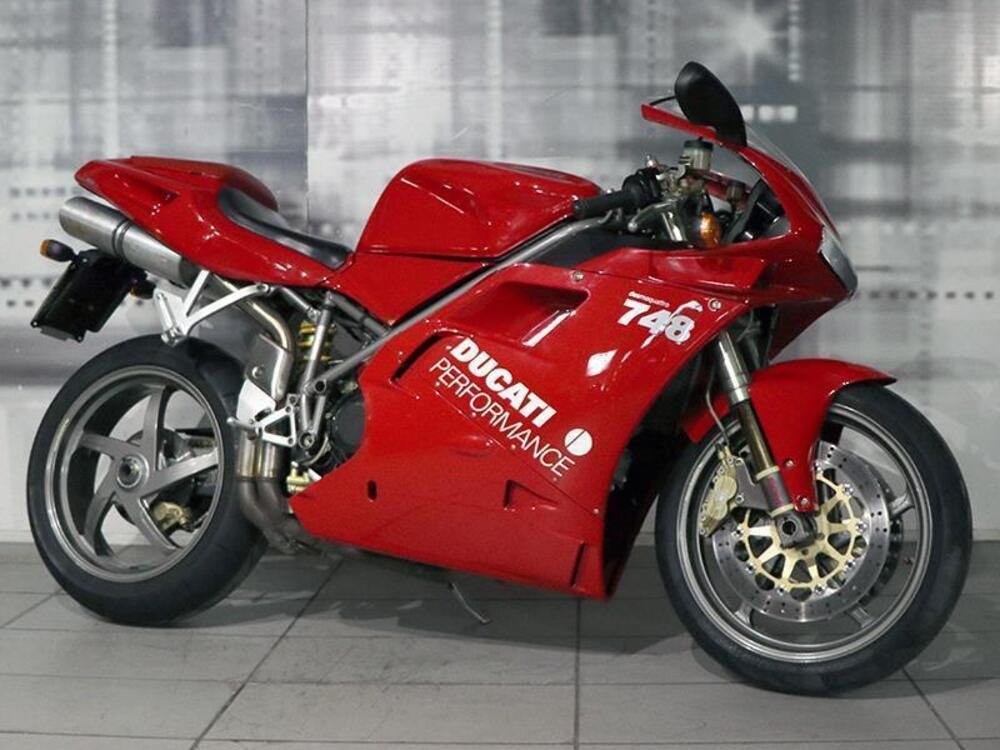Ducati 748 S (1999 - 01)