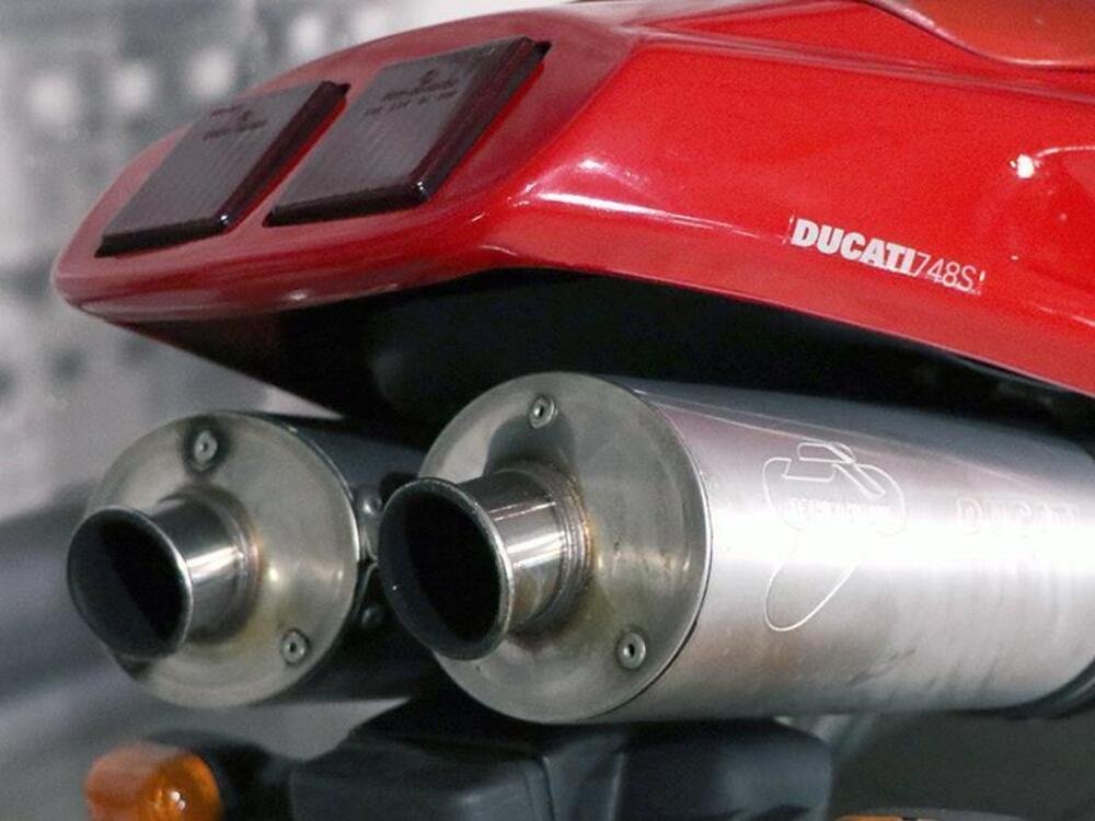 Ducati 748 S (1999 - 01) (5)