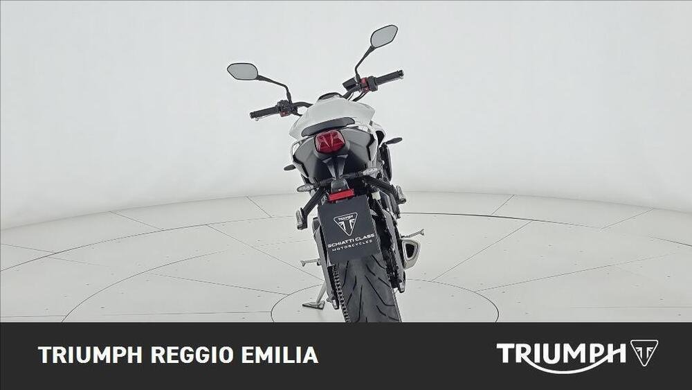 Triumph Street Triple R (2020 - 23) (2)