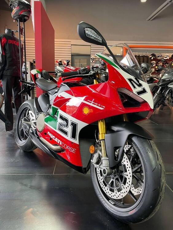 Ducati Panigale V2 Bayliss 1st Championship 20th Anniversary (2021 - 24)