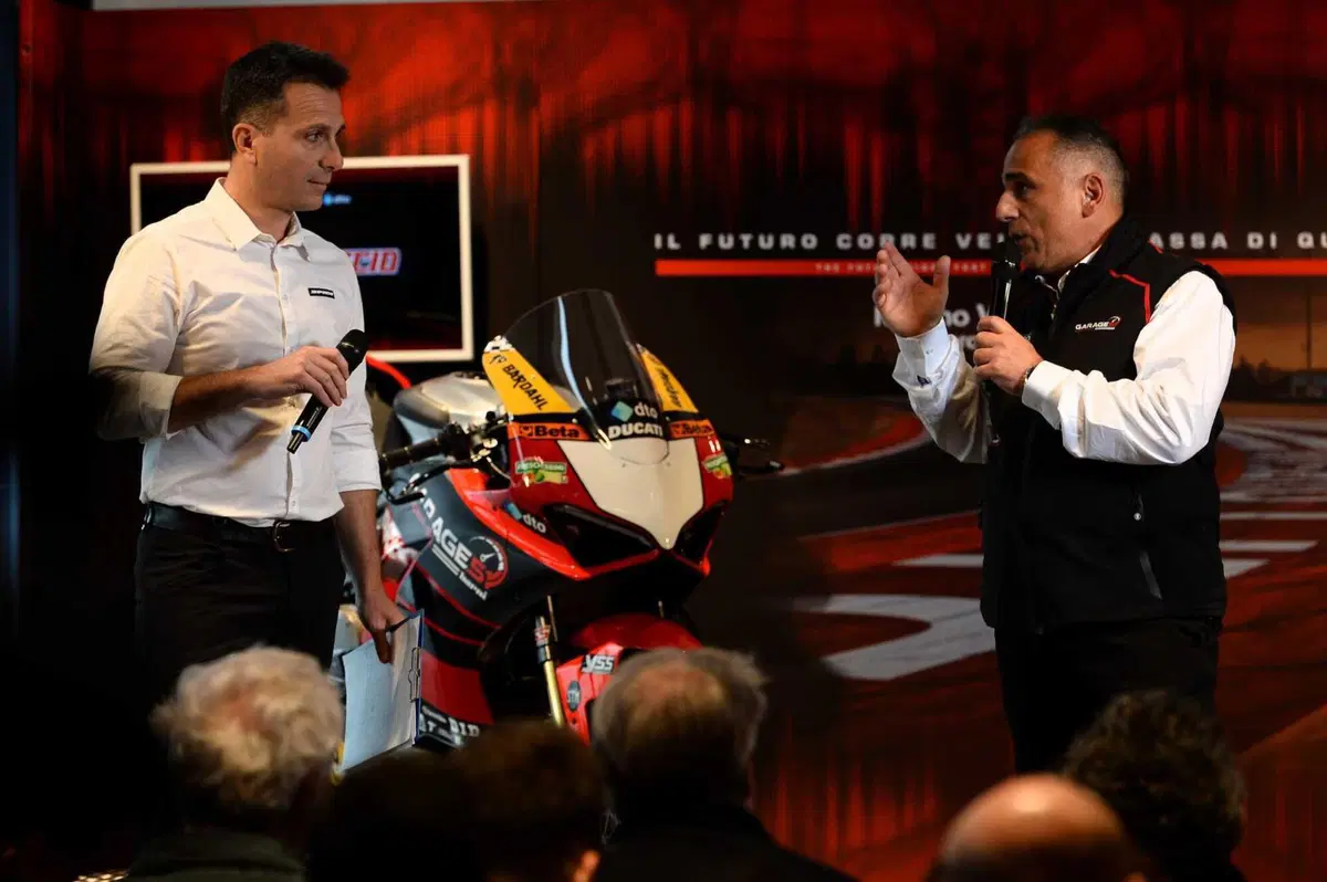 51 Racing Lab di Michele Pirro: dove il sogno di lavorare con i motori diventa realtà. Il corso "Sport & Electric Motorcycle" [GALLERY] (2)