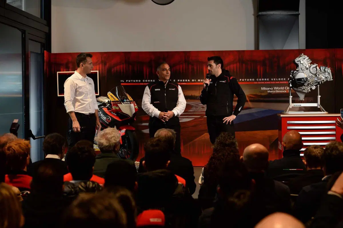 51 Racing Lab di Michele Pirro: dove il sogno di lavorare con i motori diventa realtà. Il corso "Sport & Electric Motorcycle" [GALLERY] (5)