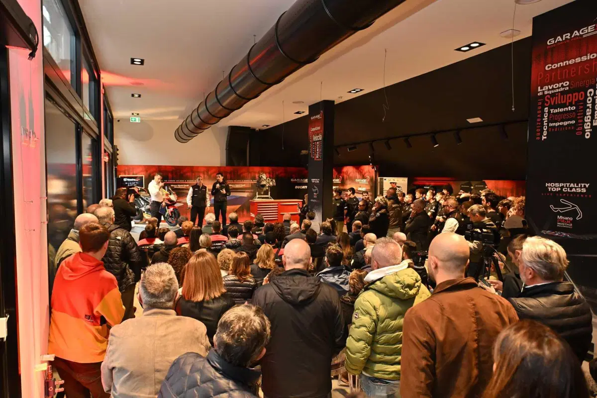 51 Racing Lab di Michele Pirro: dove il sogno di lavorare con i motori diventa realtà. Il corso "Sport & Electric Motorcycle" [GALLERY] (24)