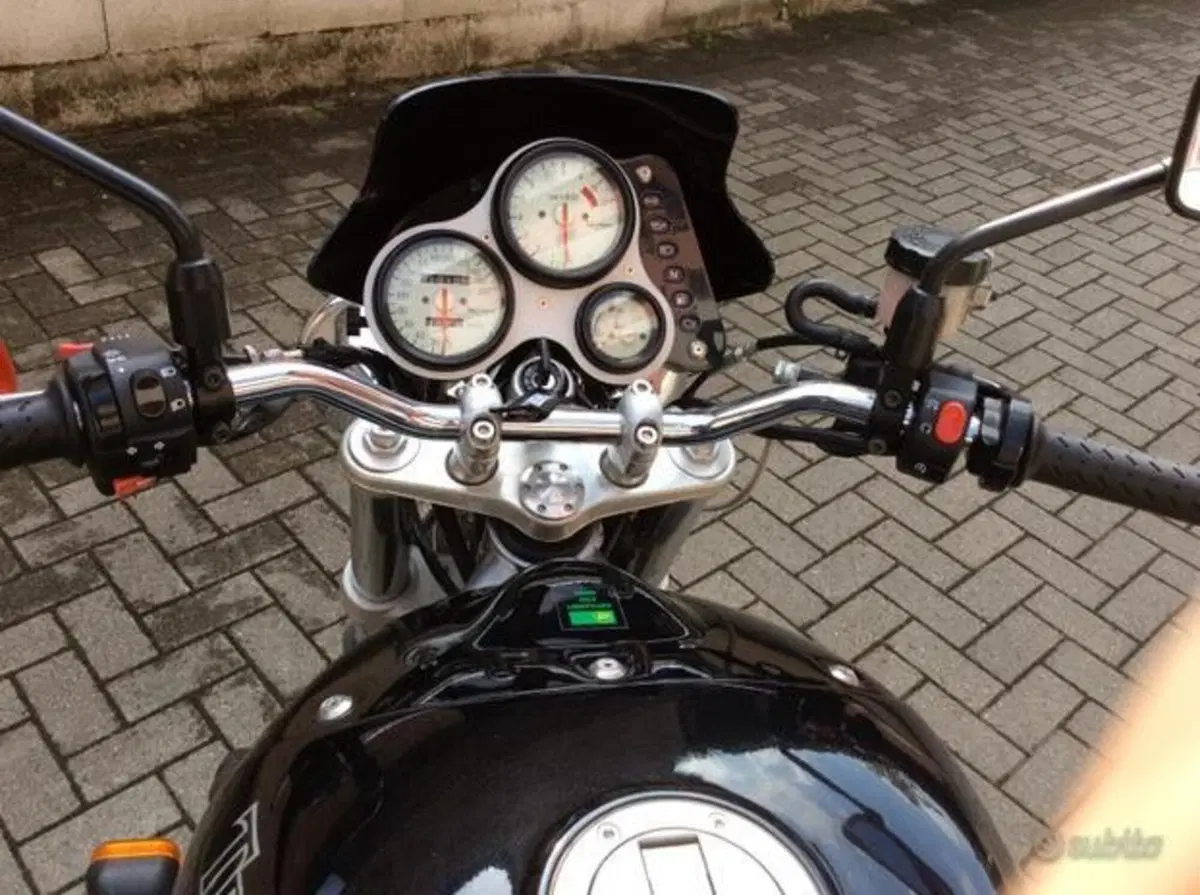 Triumph Speed Triple T 509 (1997) (2)