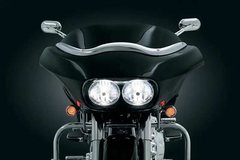 Decoro liscio cromato per parabrezza Kuryakyn 