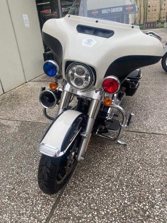 Harley-Davidson Electra Glide Police (2015 - 16) - FLHTP (3)