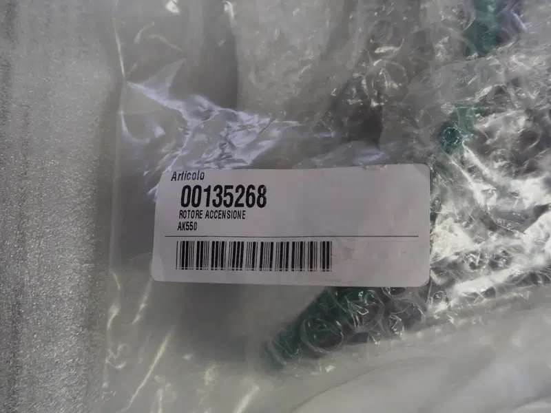 Rotore accensione Kymco AK 550 cod. 00135268 (2)