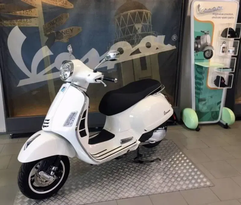 Vespa GTS 310 Super (2025 - 26) (4)