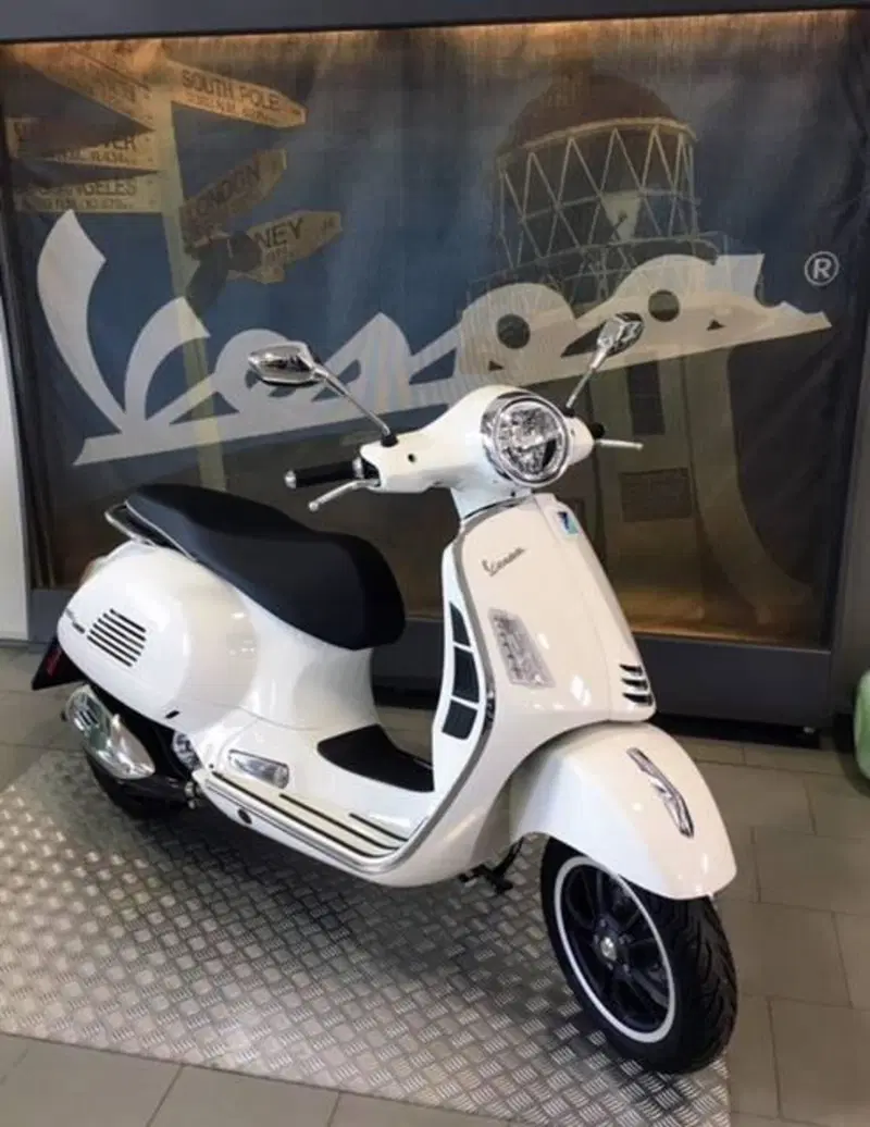 Vespa GTS 310 Super (2025 - 26) (3)