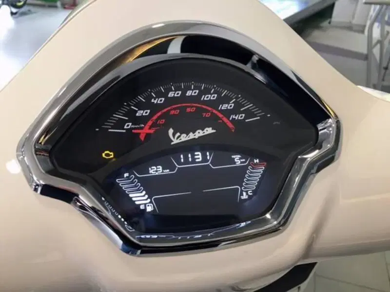 Vespa GTS 310 Super (2025 - 26) (5)