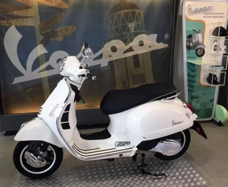 Vespa GTS 310 Super (2025 - 26) (2)
