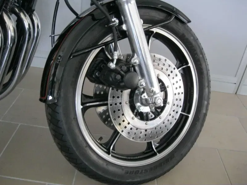 Kawasaki Z1R (8)