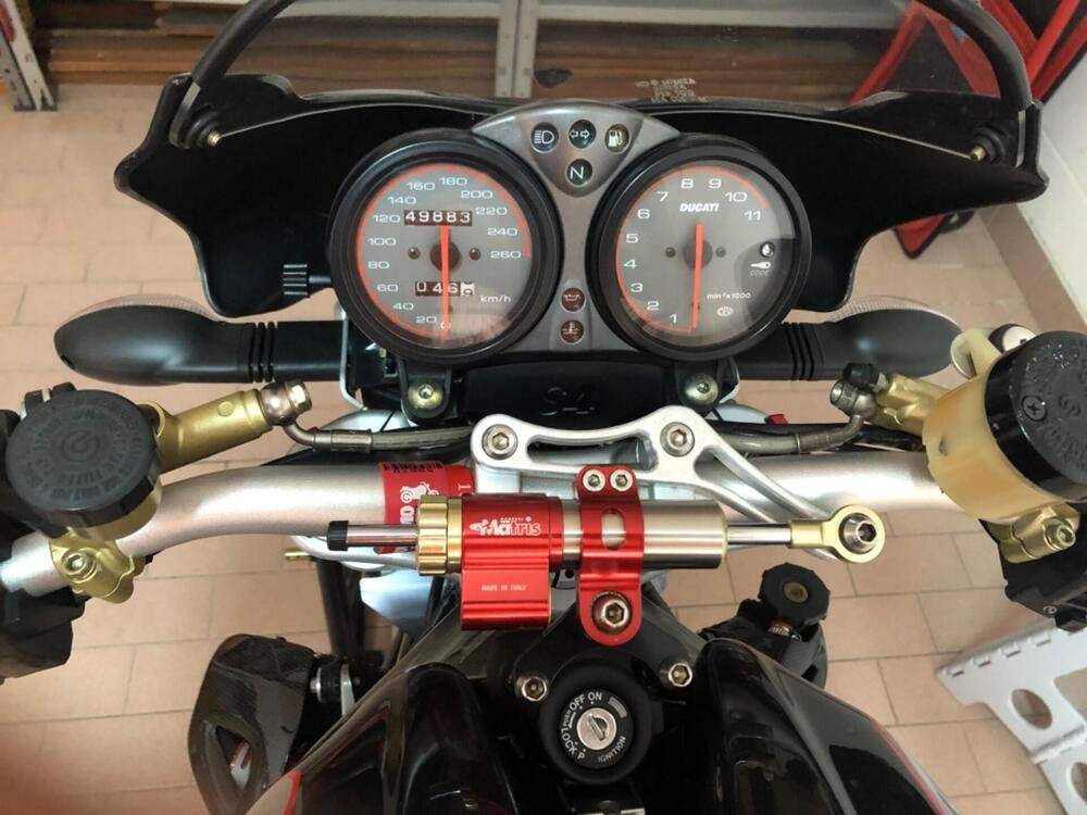 Ducati Monster 900 S4 (2001 - 02) (2)