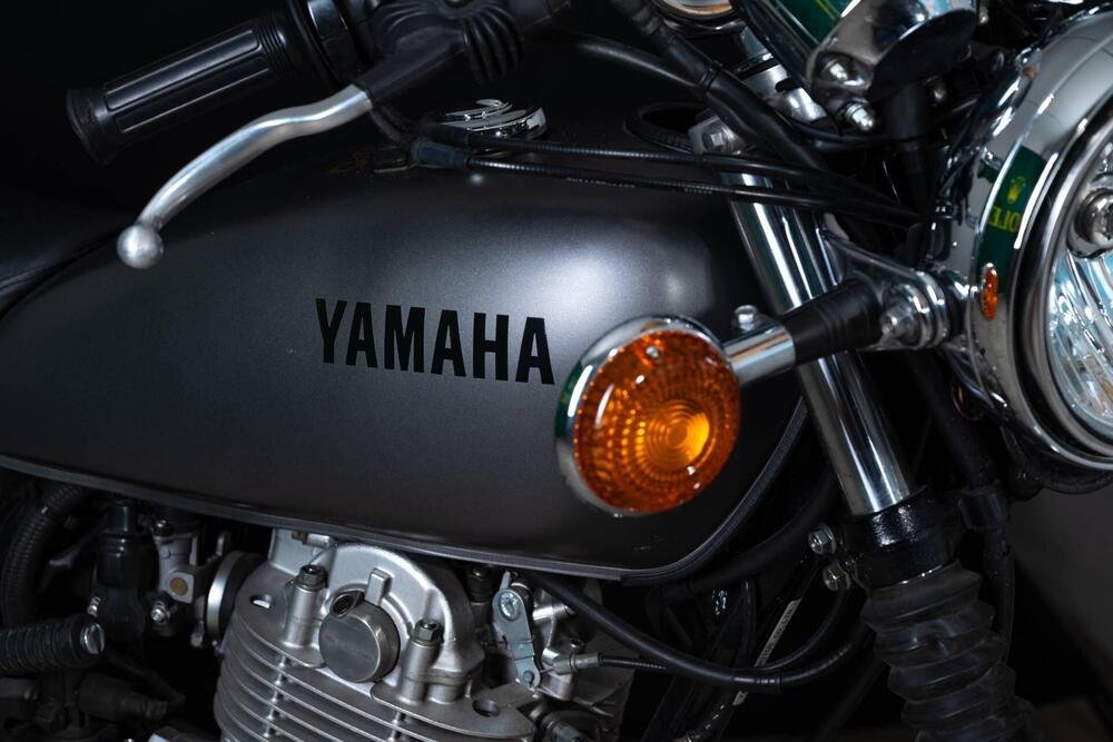 Yamaha SR 400 (2013 - 17) (3)