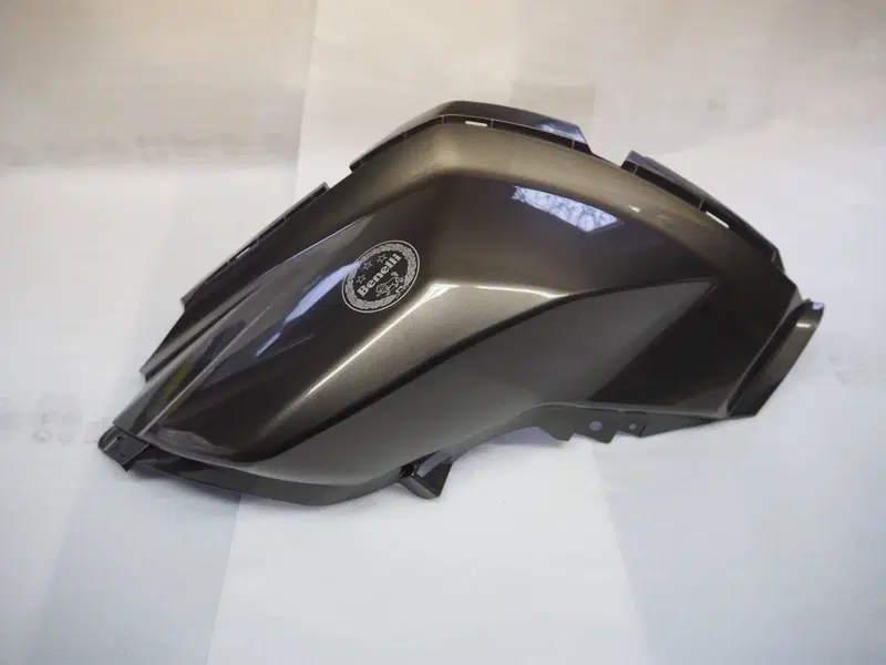Calotta serbatoio sinistra grigia TRK 502 cod. 656 Benelli