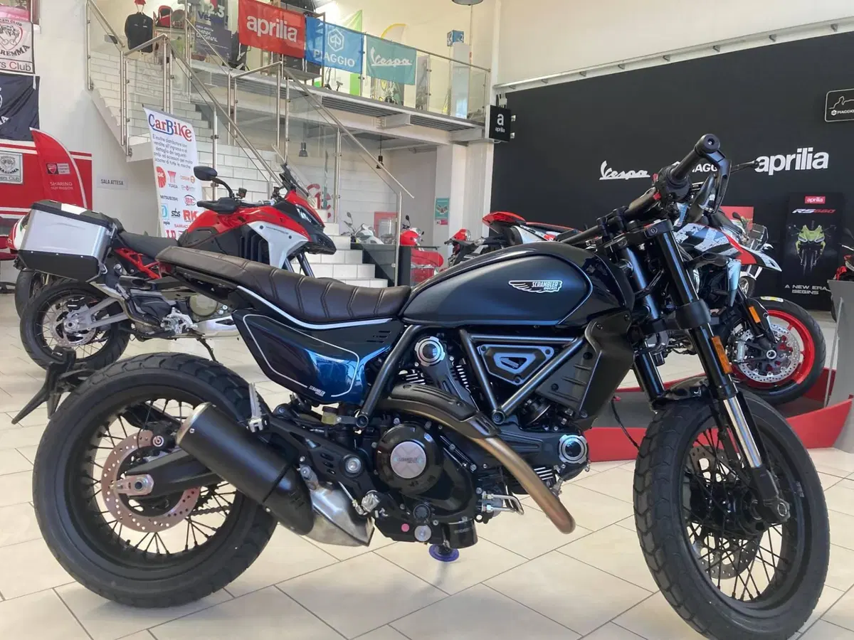 Ducati Scrambler 800 Nightshift (2023 - 24)