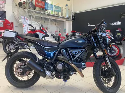 Ducati Scrambler 800 Nightshift (2023 - 24) nuova