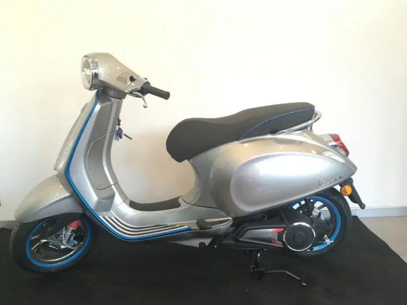 Vespa Primavera Elettrica 45 (2024 - 26) (2)