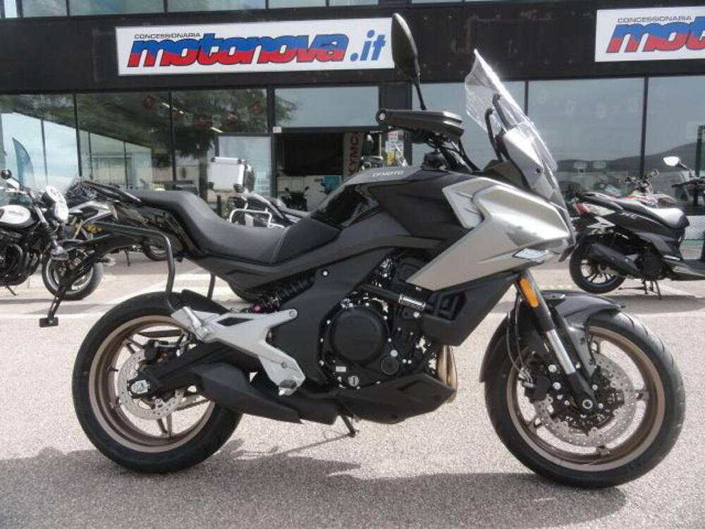 CFMOTO 700MT (2024)