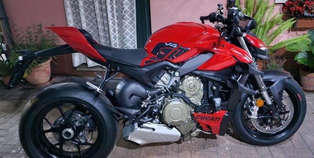 Ducati Streetfighter V4 (2023 - 24)