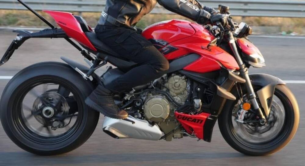 Ducati Streetfighter V4 (2023 - 24) (4)