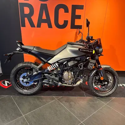 Husqvarna Svartpilen 125 (2024 - 26) nuova