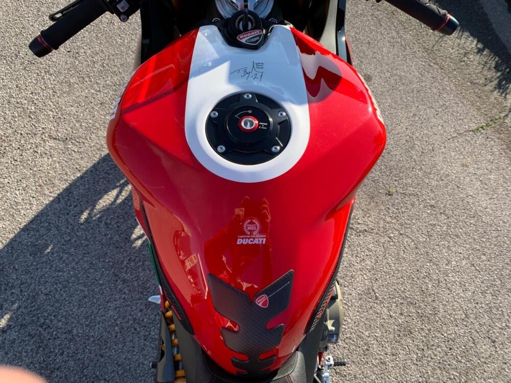 Ducati Panigale V2 Bayliss 1st Championship 20th Anniversary (2021 - 24) (4)