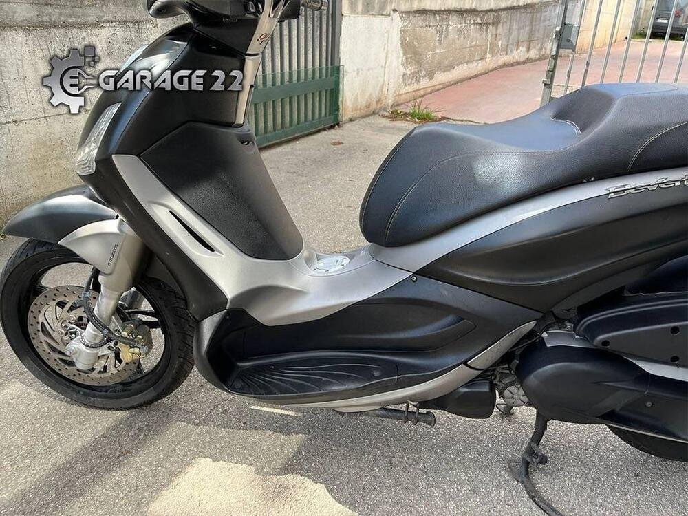 Piaggio Beverly 350 SportTouring ie ABS (2011 - 17) (4)