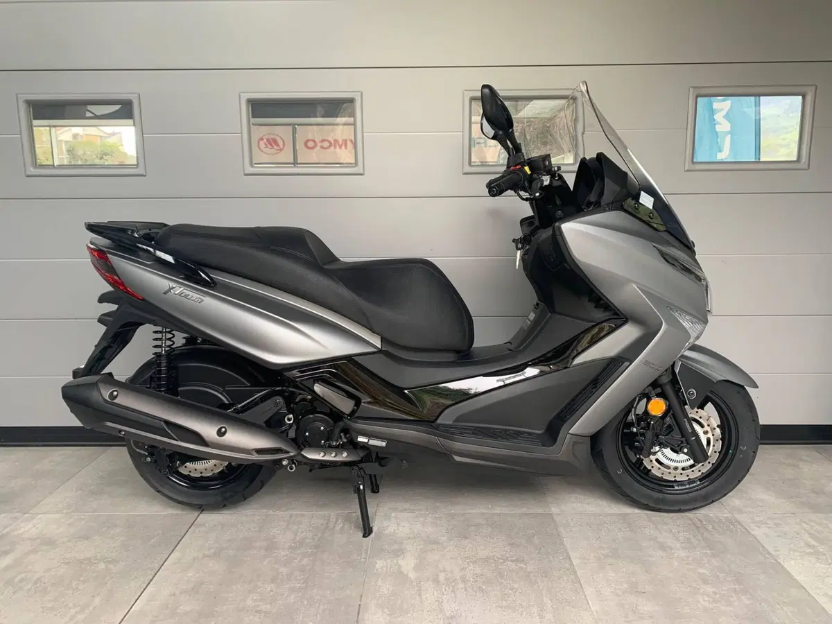 Kymco X-Town 300i (2025 - 26) (2)