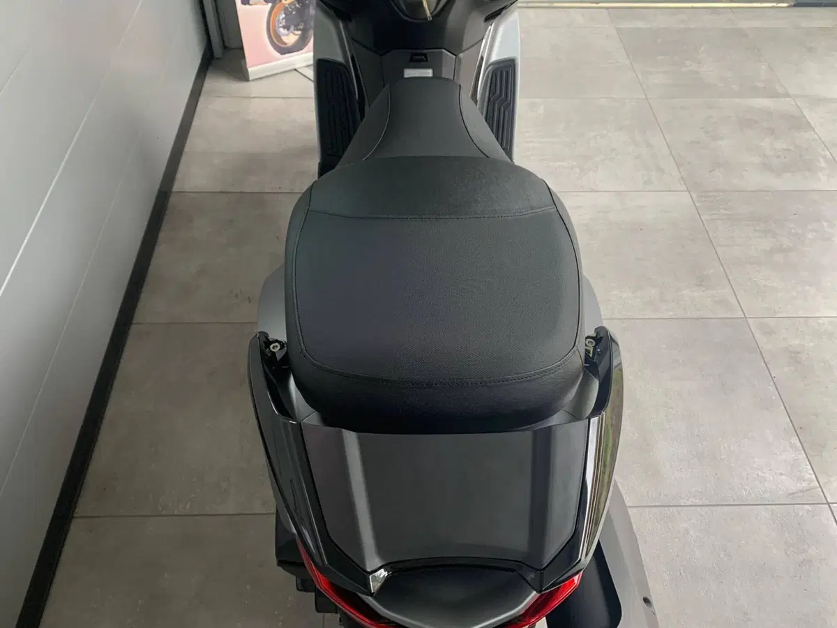 Kymco X-Town 300i (2025 - 26) (13)