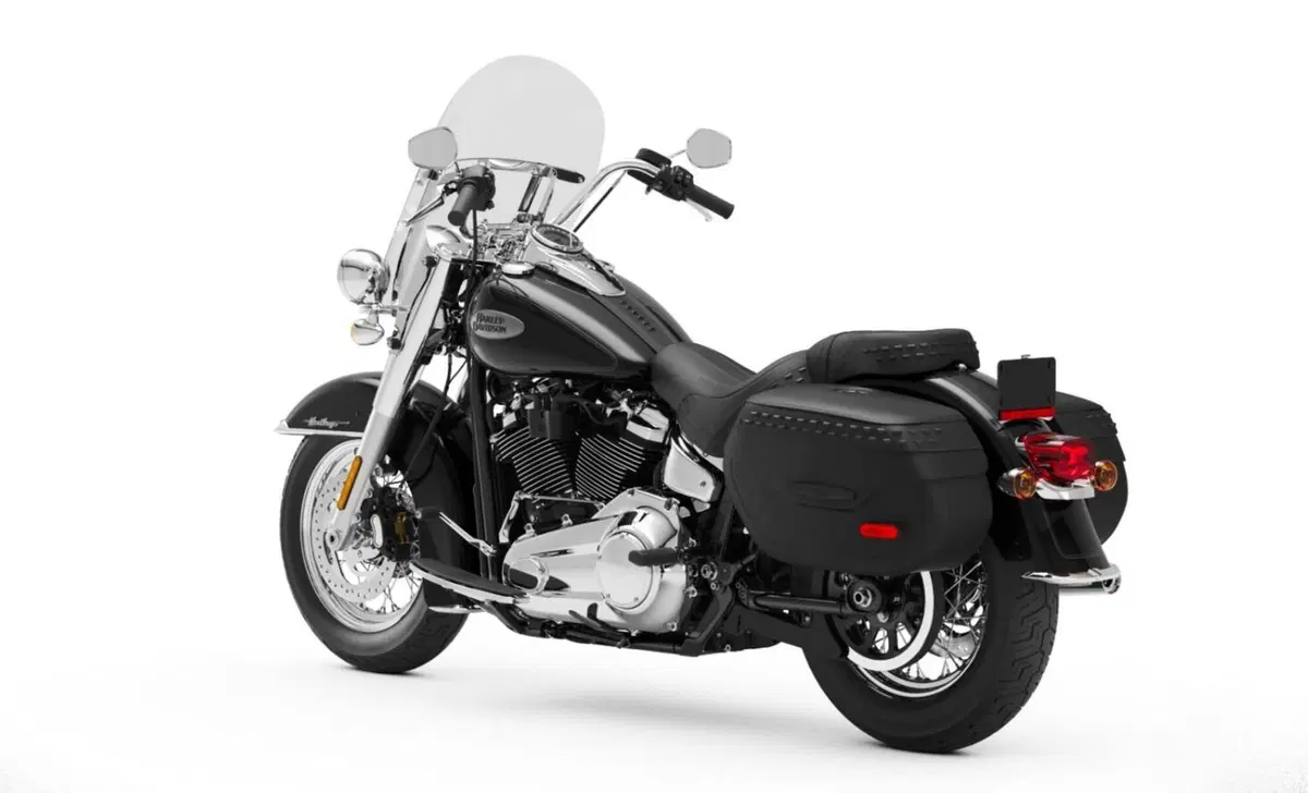 Harley-Davidson Softail 107 Heritage Classic (2021) (8)
