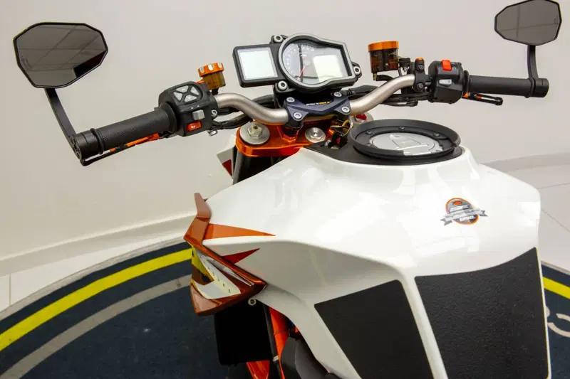 KTM 1290 Super Duke R ABS (2014 - 16) (11)