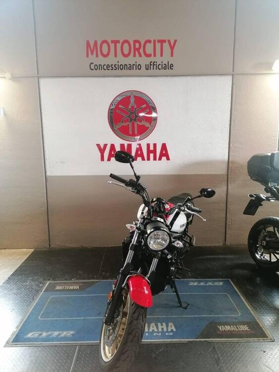 Yamaha XSR 700 (2021) (3)