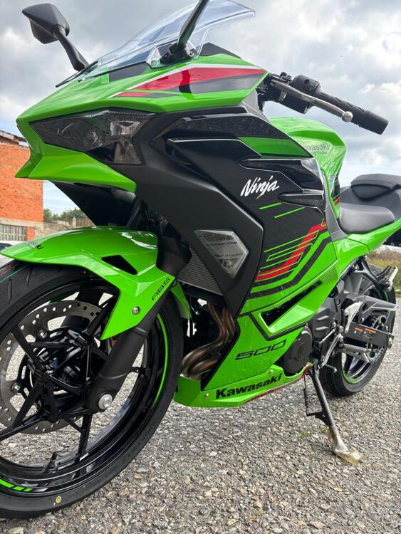 Kawasaki Ninja 500 SE (2024) (2)