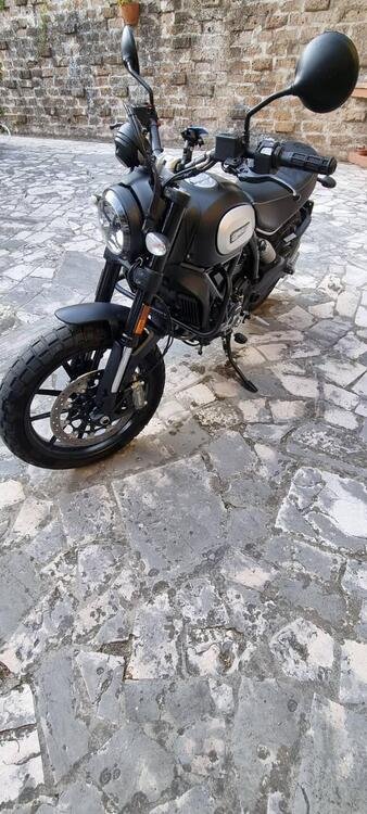 Ducati Scrambler 800 Icon Dark (2021 - 22) (2)
