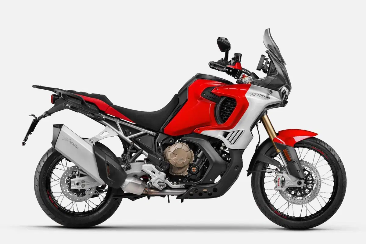 Eccola! È lei, la Mv Agusta Enduro Veloce