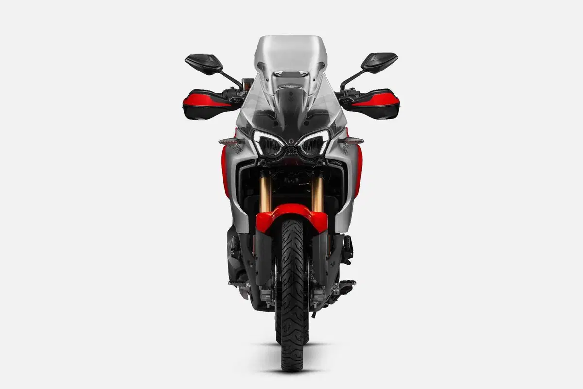 Eccola! È lei, la Mv Agusta Enduro Veloce (2)