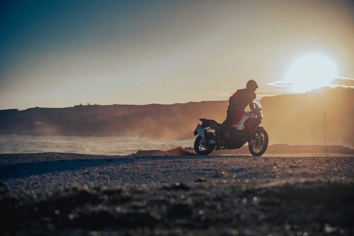 Eccola! È lei, la Mv Agusta Enduro Veloce (7)