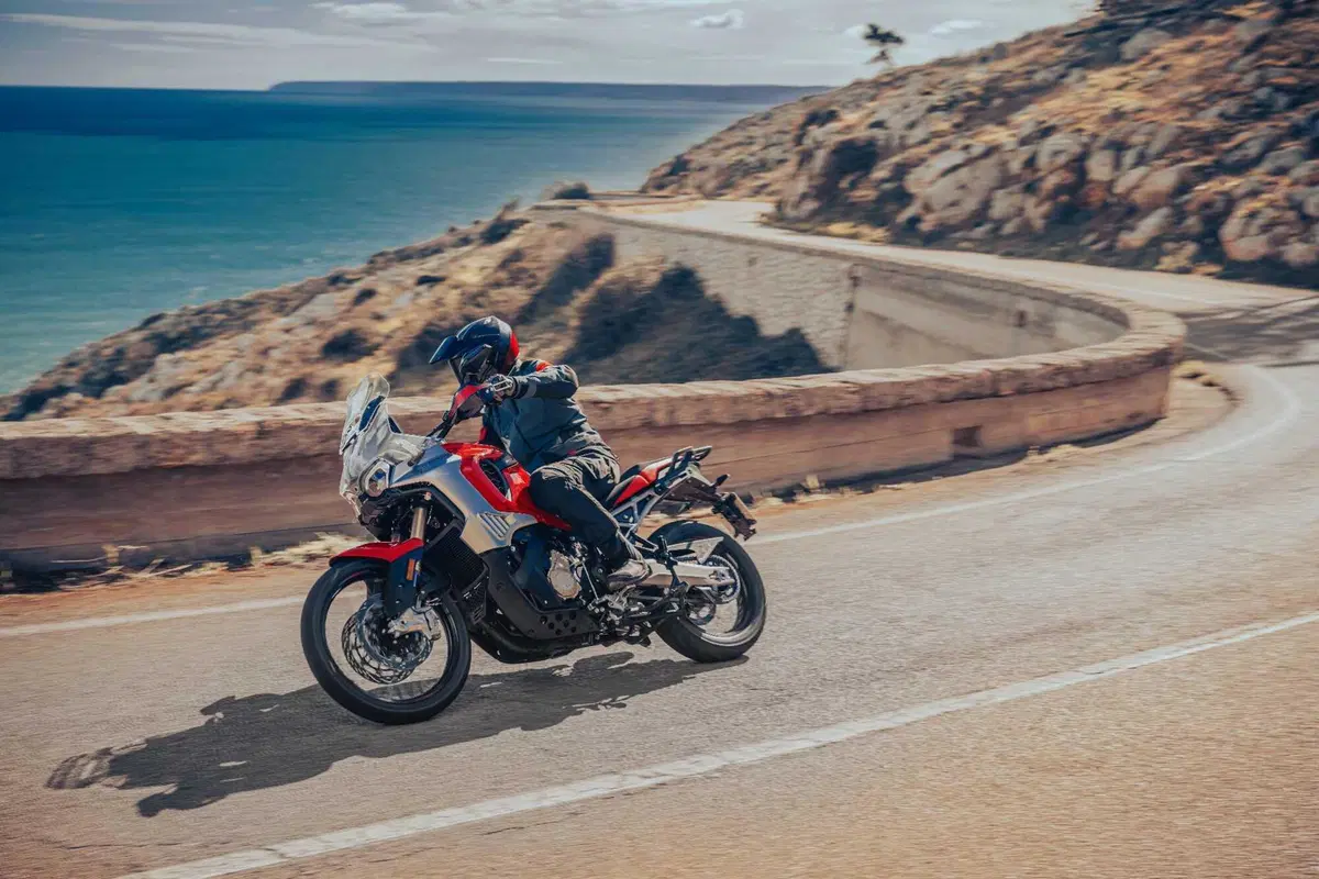 Eccola! È lei, la Mv Agusta Enduro Veloce (4)