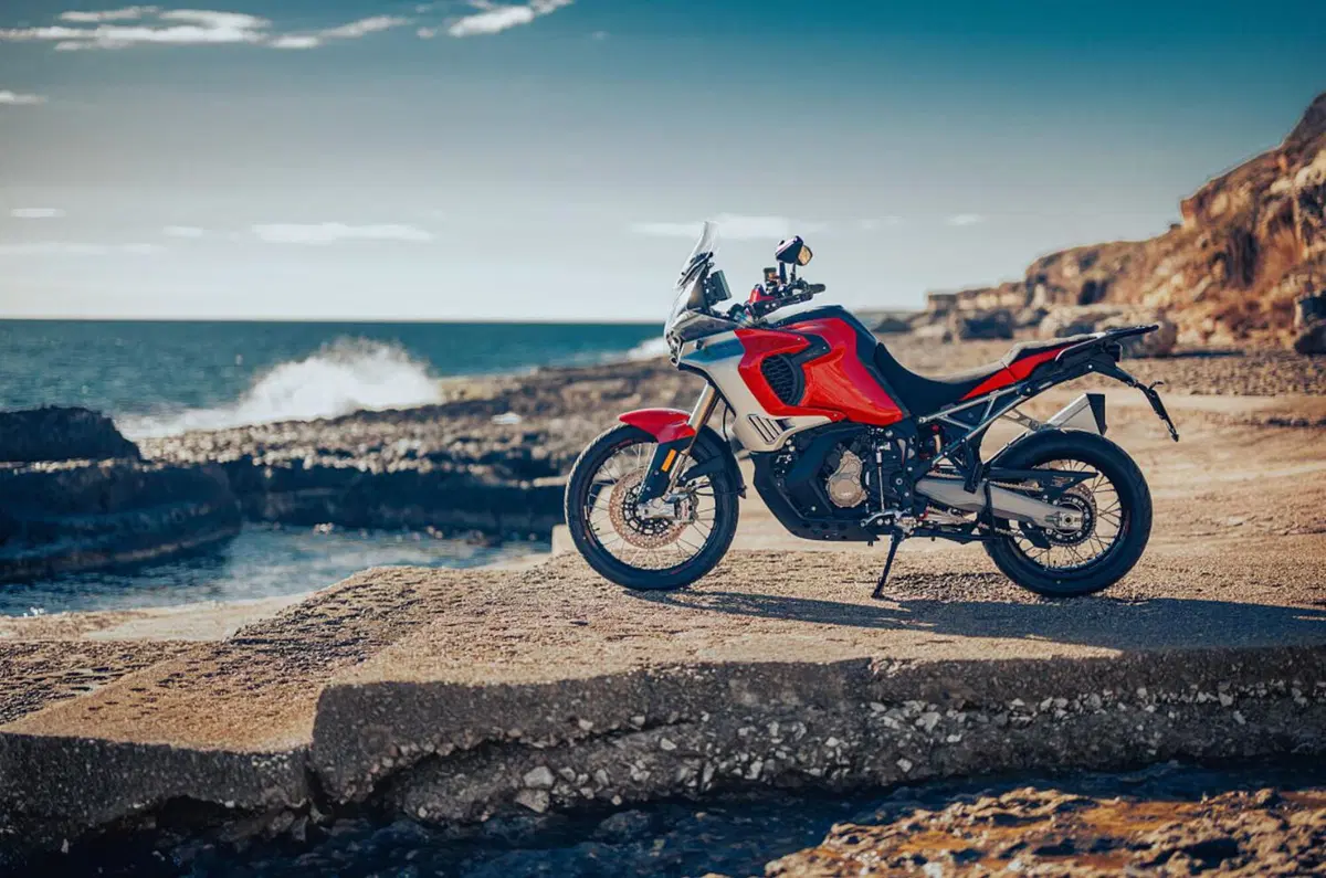 Eccola! È lei, la MV Agusta Enduro Veloce: dati, caratteristiche, immagini [GALLERY] (3)