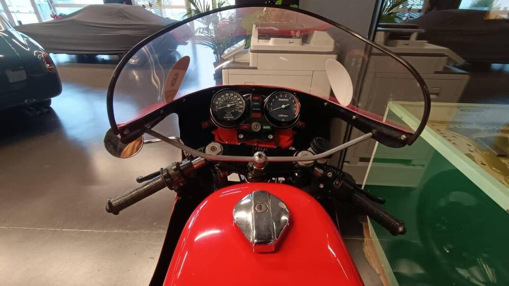Ducati MHR 900 MIKE HAILWOOD REPLICA (2)