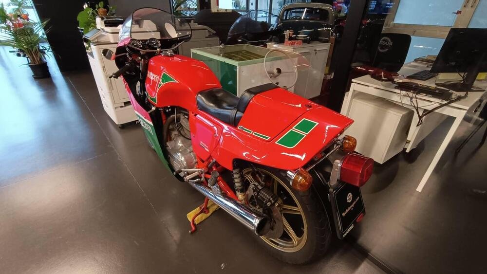 Ducati MHR 900 MIKE HAILWOOD REPLICA (5)