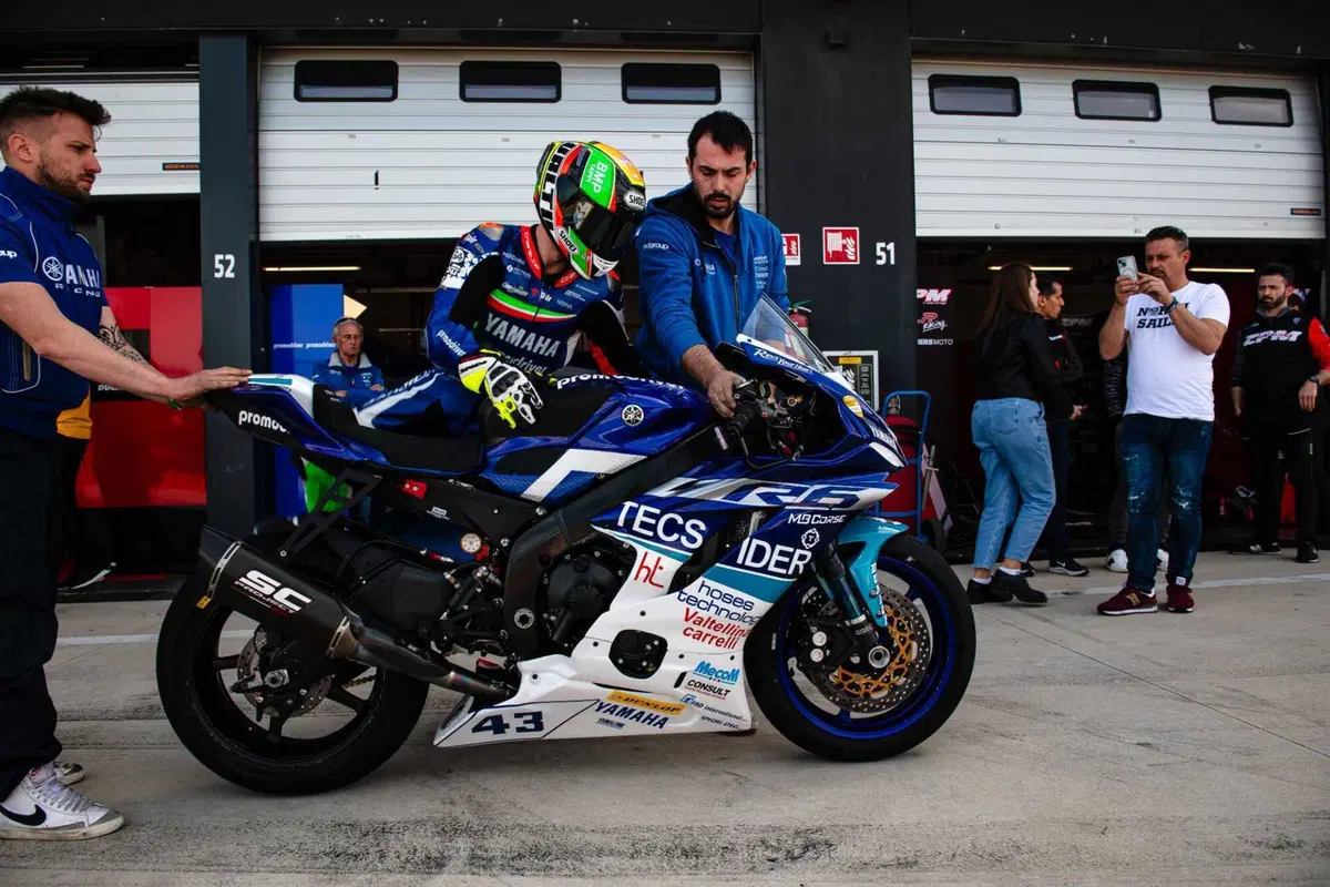 Dunlop CIV 2024, le qualifiche a Misano: in SBK Pole provvisoria di Bernardi, Delbianco attaccato. Ecco i tempi (11)