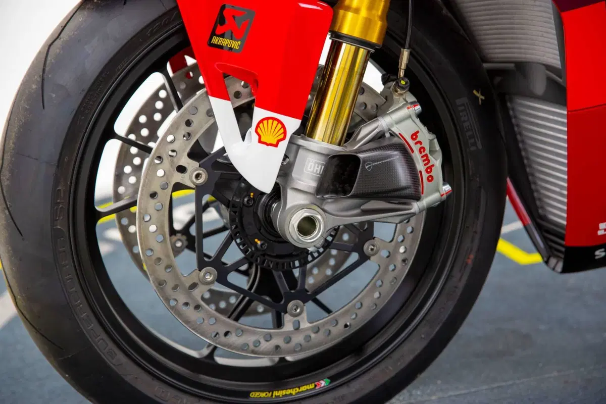 Ducati Panigale V4 Bagnaia 2022 World Champion Replica (2023) (11)