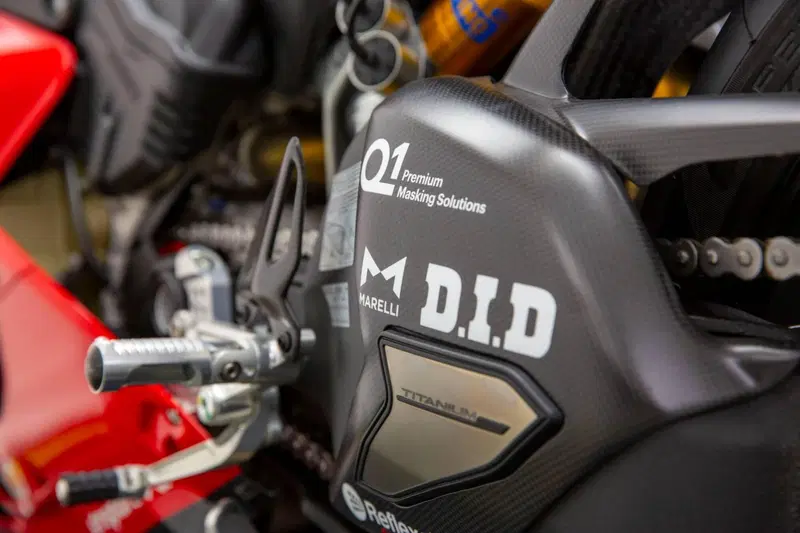 Ducati Panigale V4 Bagnaia 2022 World Champion Replica (2023) (18)