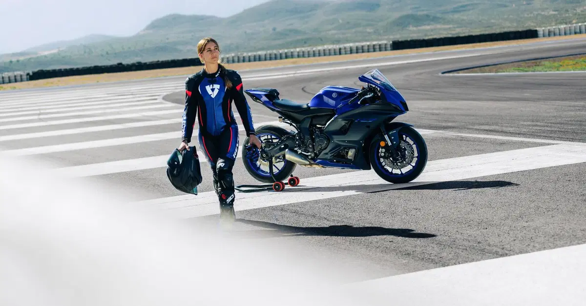 REV'IT! presenta la tuta Xena 4 Ladies