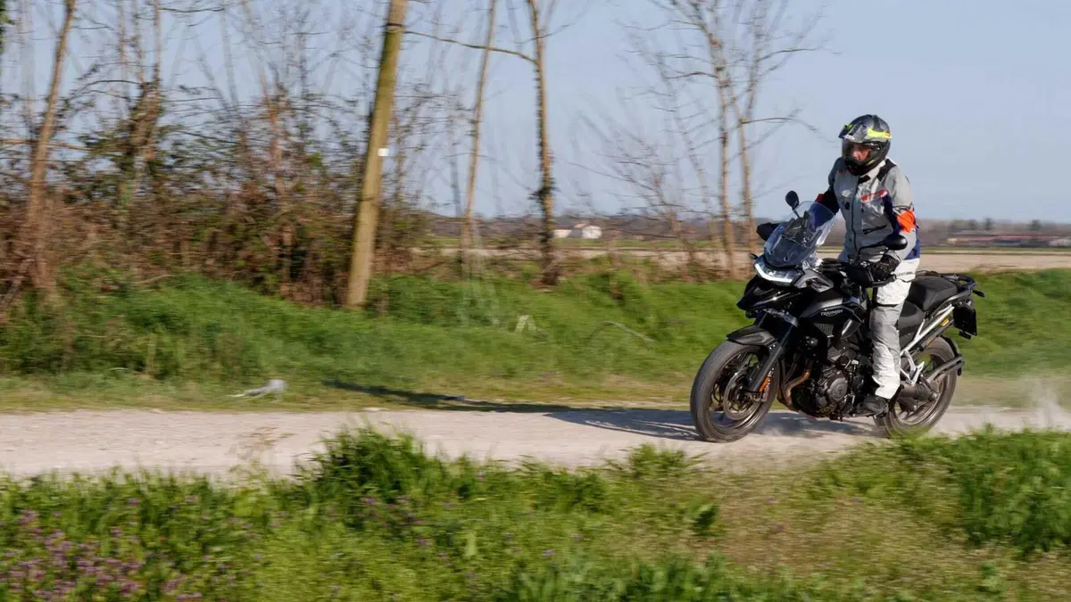 Recensito: LEATT Adventure 7.5, completo giacca e pantalone [VIDEO]
